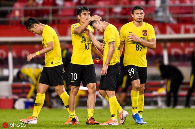 亚冠赛程吃紧，罗马关键时刻门线救险，球迷炸锅，赛季目标并未改变