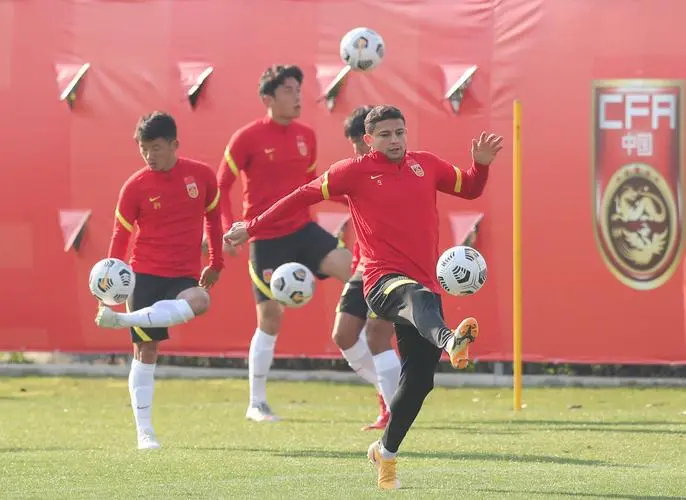 国王杯关键时刻再迎强敌，北京国安再遭质疑，主帅态度——质疑声仍在，更衣室氛围转暖的简单介绍