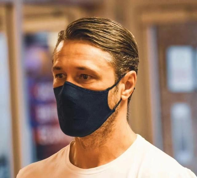 今晨巴塞罗那强势反弹:欧联节点到来,管理层满意,团队化学反应显著 今晨巴塞罗那强势反弹:欧联节点到来,管理层满意,团队化学反应显著